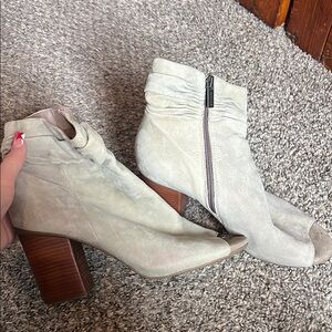 Stylish Women's Suede Ankle Boots